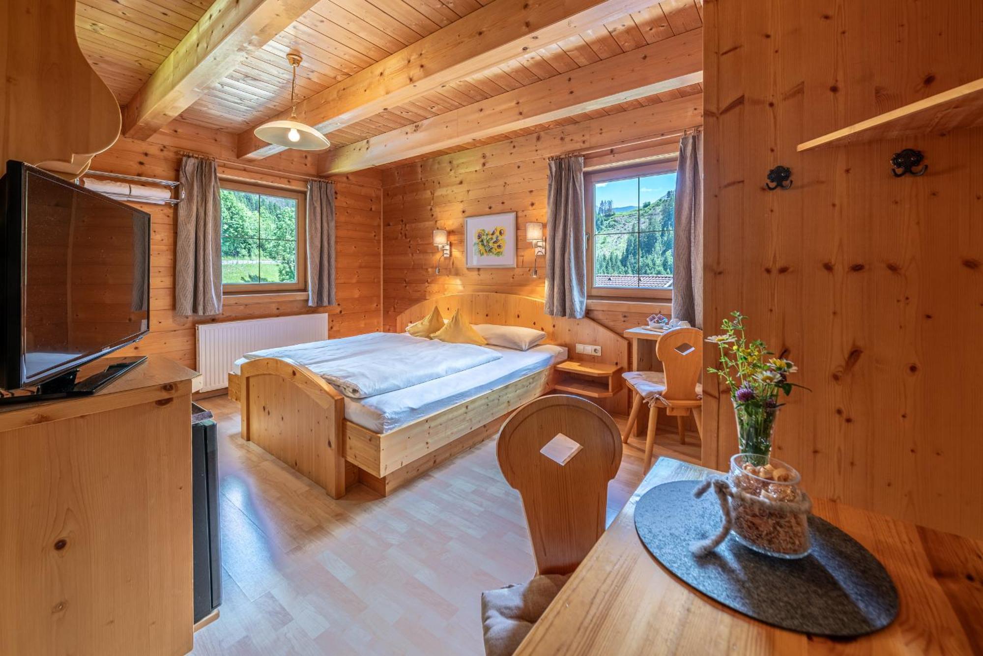 Hotel Ortnerhof - Reiten Wandern Genießen Prägraten Exterior foto