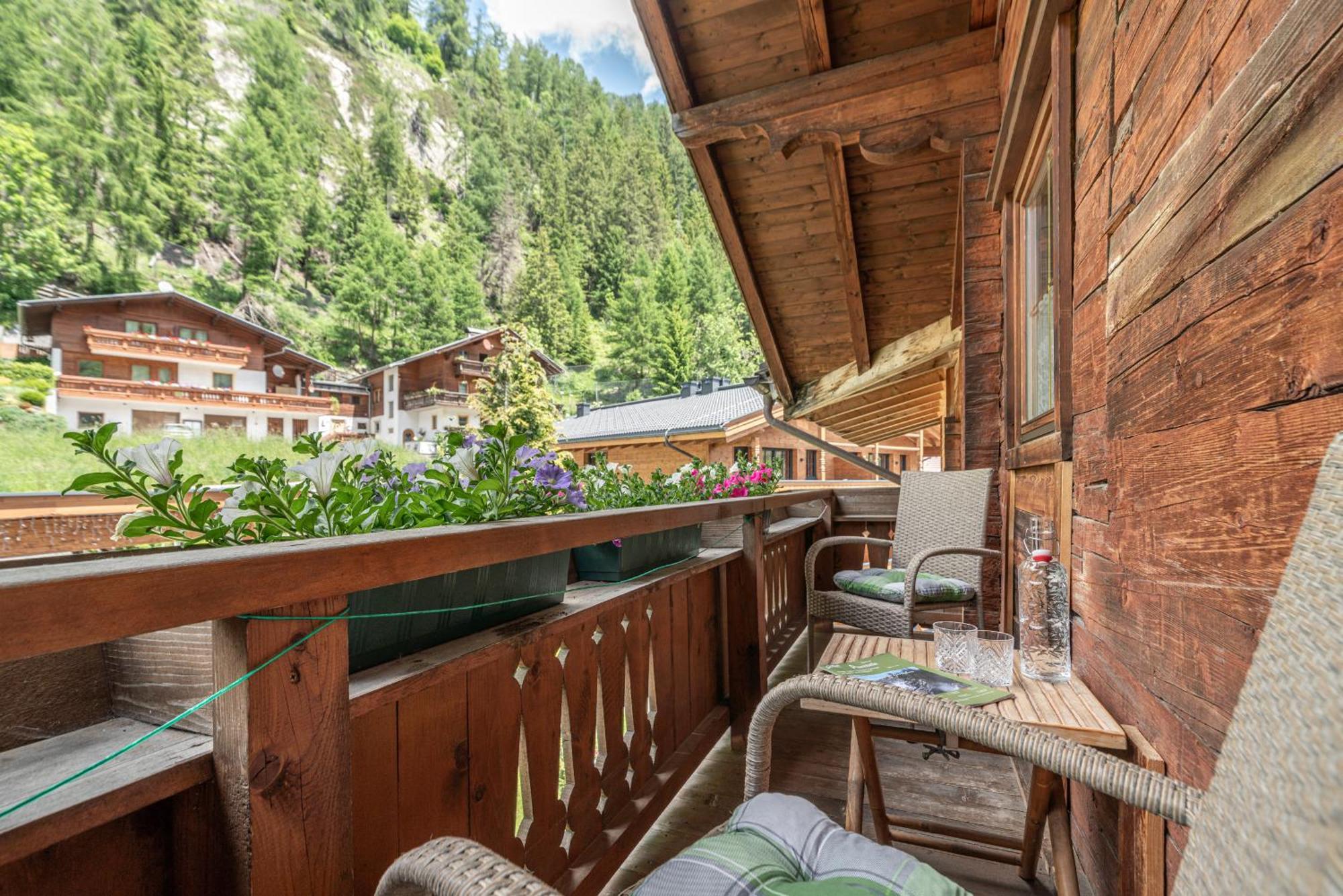 Hotel Ortnerhof - Reiten Wandern Genießen Prägraten Zimmer foto